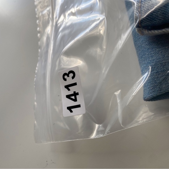 Old Navy Women's High-Waisted Wow Loose Jeans Woman 10 Light Wash Streetwear - Picture 13 of 14